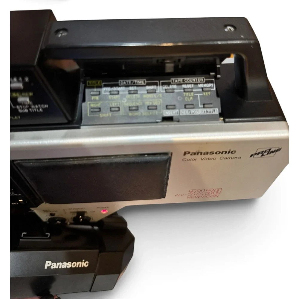 Panasonic WV-3230 Newvicon Color Video Camera Kit Powers On Case Power Supply